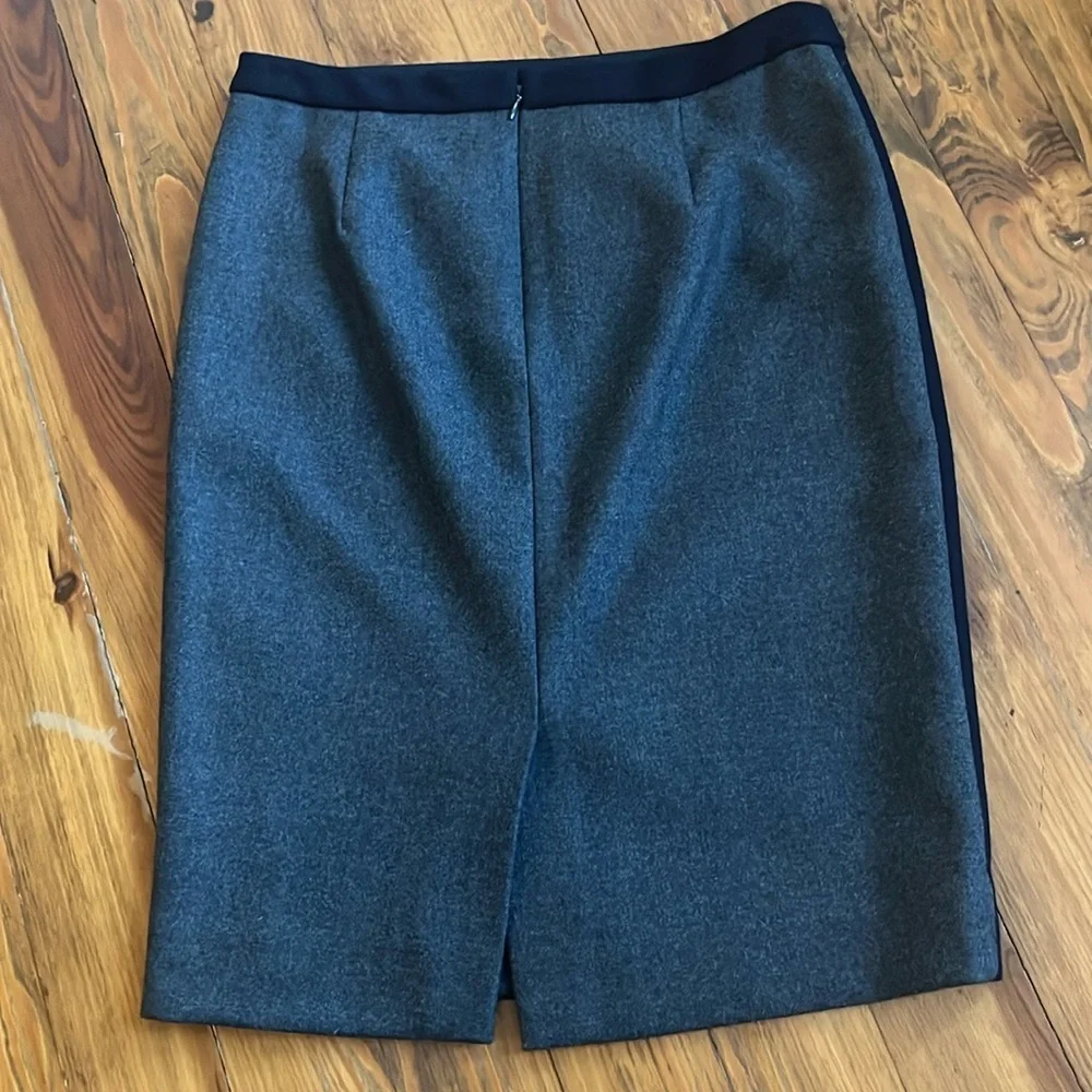 J.Crew No.2 Pencil Navy Gray Wool Skirt‎ Size 4 100% Wool